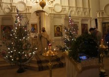 Рождественское Богослужение, которое проводит настоятель Троицкого храма с.Ивашево протоиерей Алексий Смирнов(благословение прихожан).